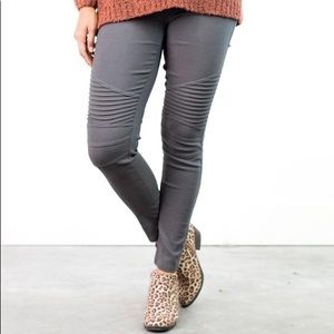 NWT Gray Moto Jeggings